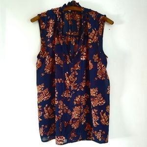 Eyeshadow navy blue and orange floral blouse. (L)